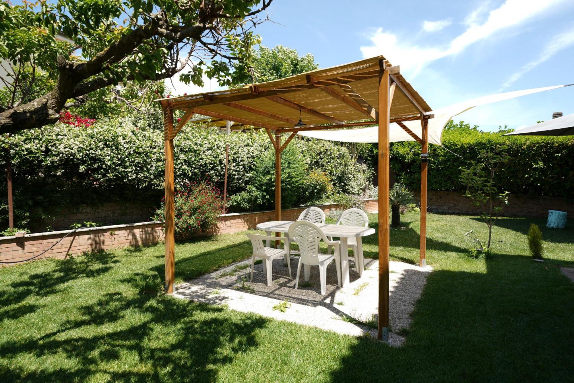Da Piero E Gina Hotel Palidoro Exterior photo