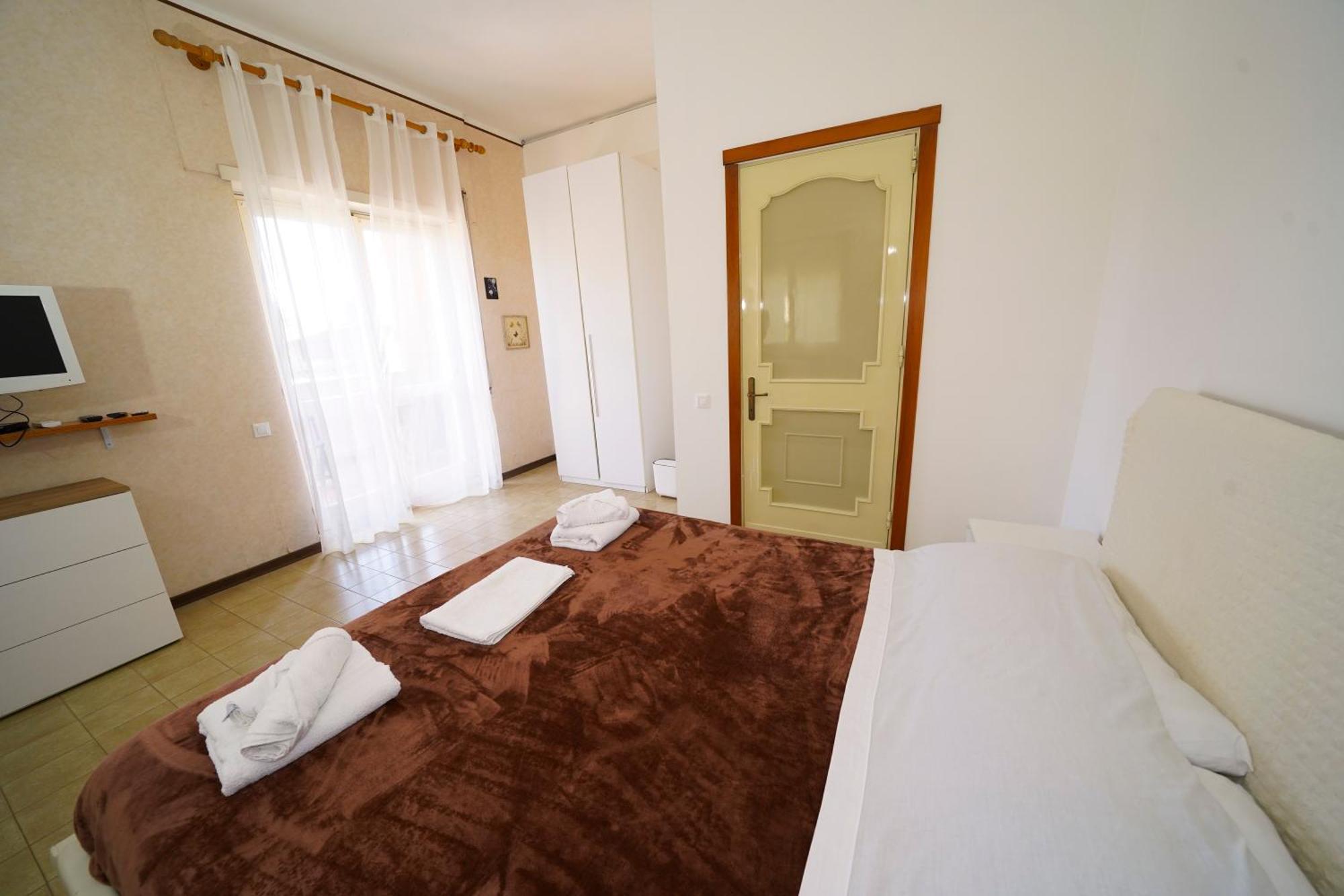 Da Piero E Gina Hotel Palidoro Exterior photo